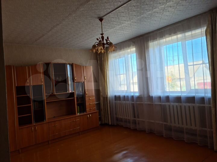3-к. квартира, 80 м², 1/1 эт.