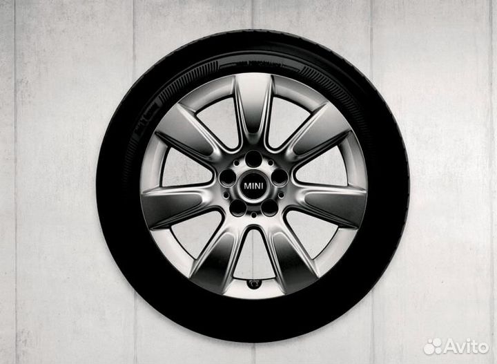 Зимние колеса в сборе Mini 225/55R17 Nokian шип