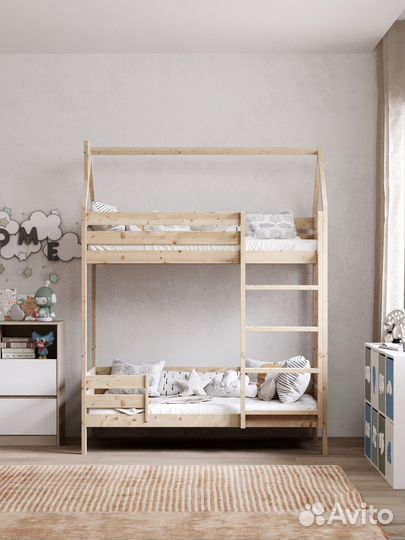 Двухъярусная кровать из массива дерева