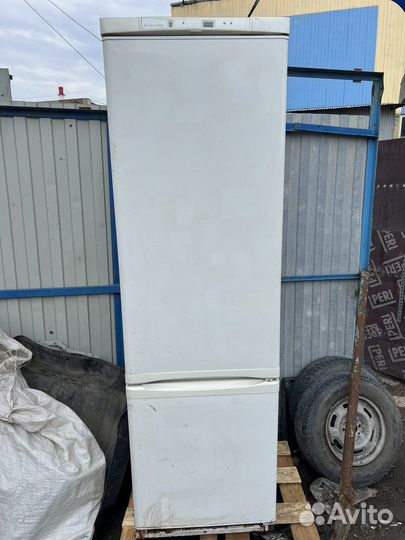 Холодильник бу