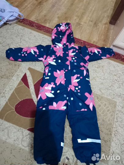Зимний комбинезон для девочки