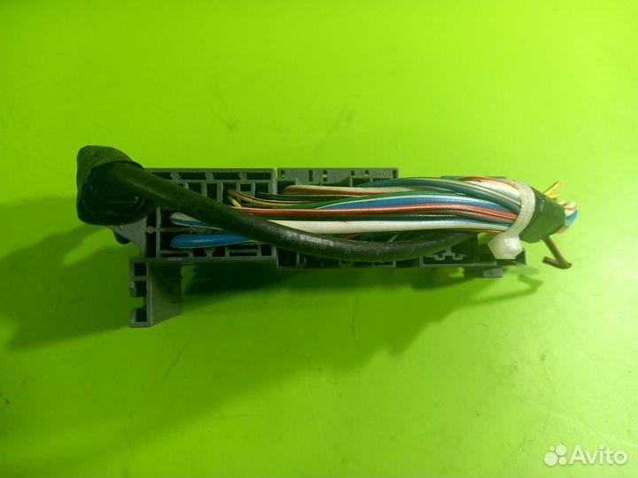 Блок предохранителей салонный для Mazda 6