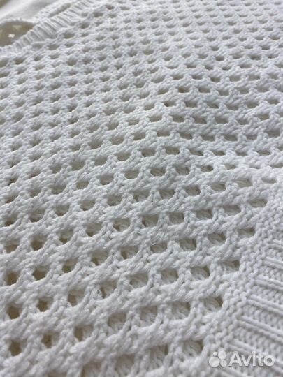 Укороченный топ с длинным рукавом