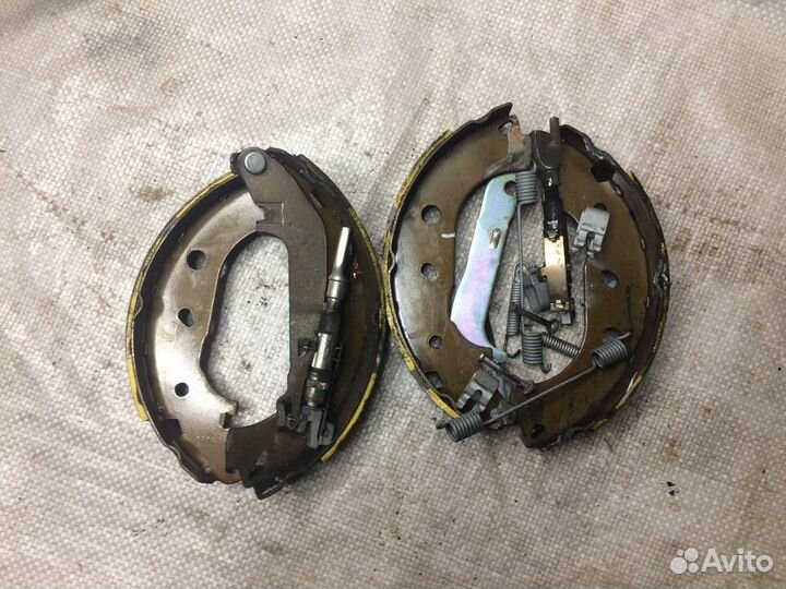 Тормозные колодки задние Мазда 3 Ахела