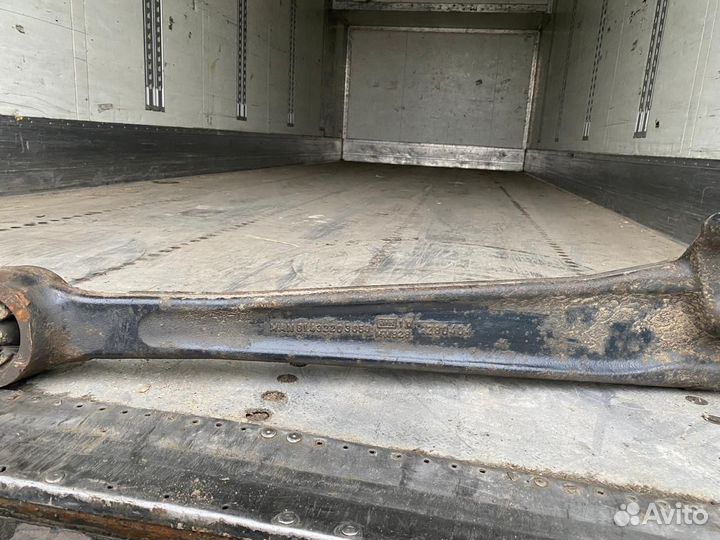 Тяга реактивная правая MAN