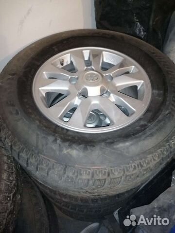 Bridgestone Ice Cruiser 5000 285/65 R17