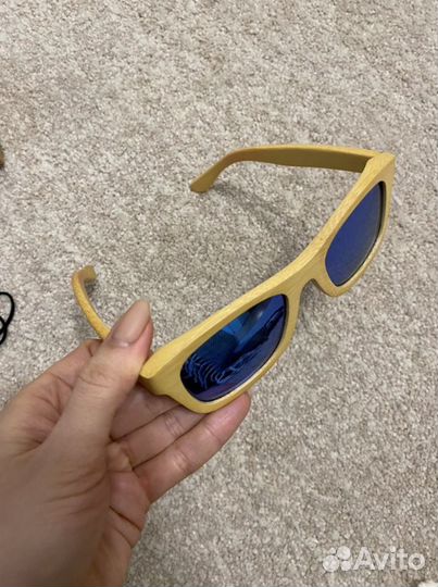 Очки солнцезащитные