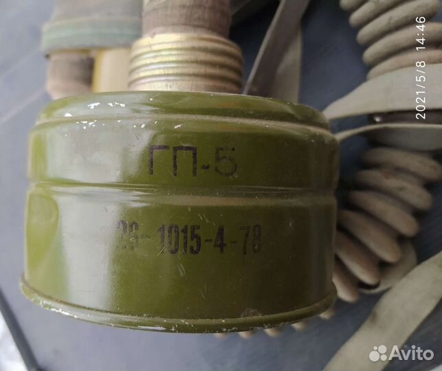 2 фильтра и противогаз