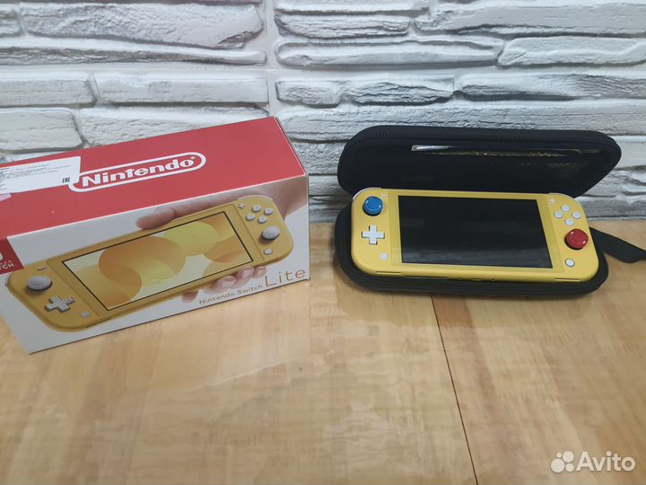 Nintendo switch lite прошитая 64гб