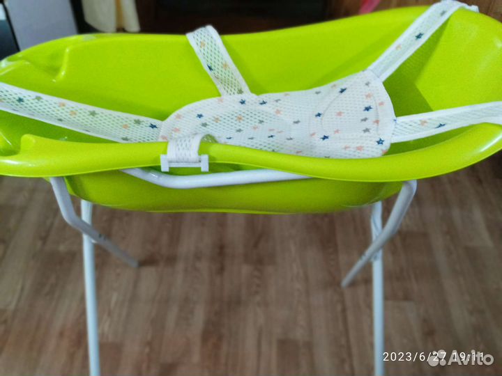 Ванночка для купания с подставкой