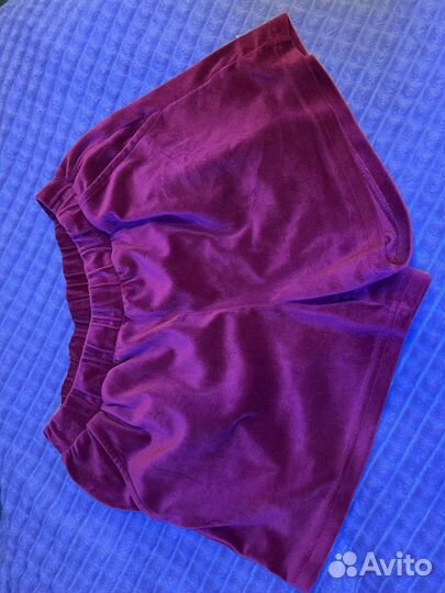 Шорты бархатные красные 44р