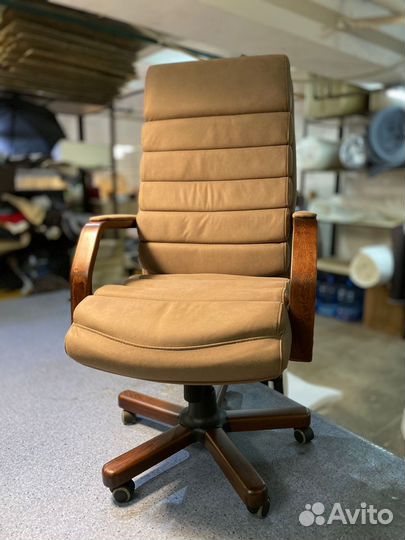 Компьютерное кресло