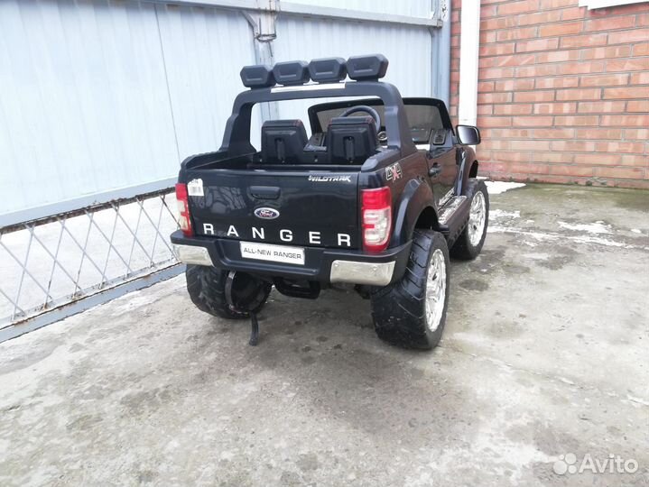 Детский электромобиль Ford Ranger 4x4 F650