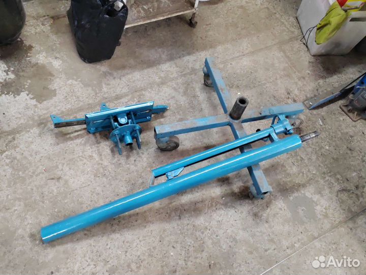 Стойка трансмисионная для автосервиса