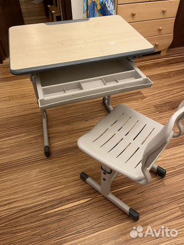 Стол парта и стул детский