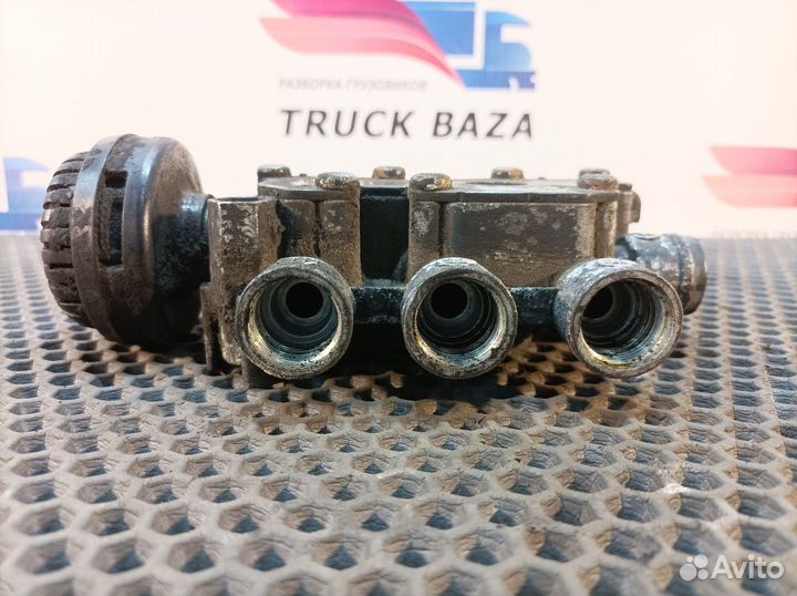 81259026238 Кран уровня пола главный