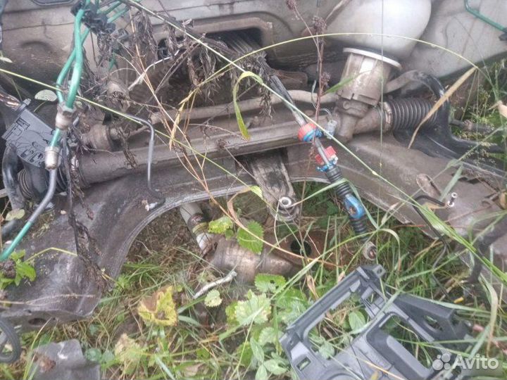 Подрамник часть задний Renault Megane 2004