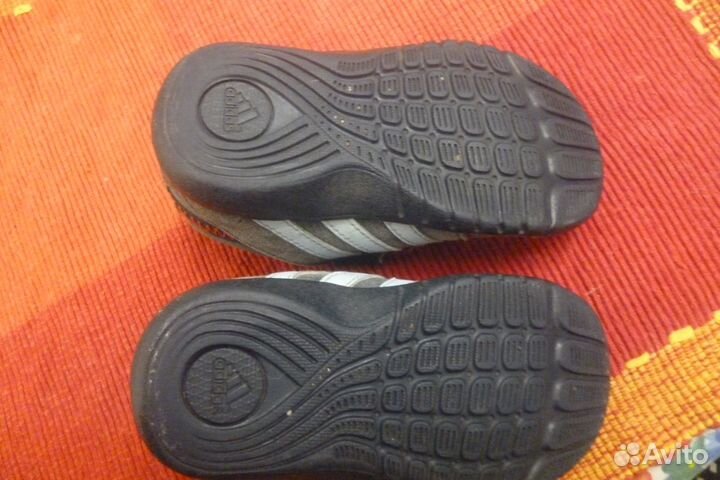 Кроссовки adidas 21
