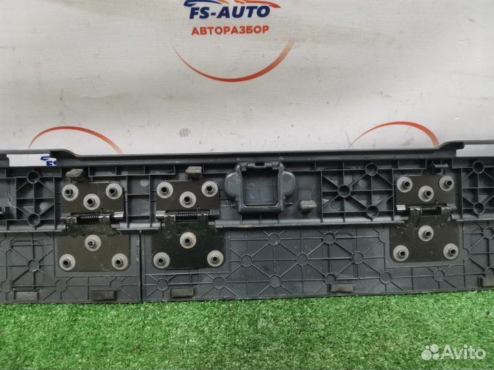 Пластик багажника задний Kia Sportage 2 SUV 2.0