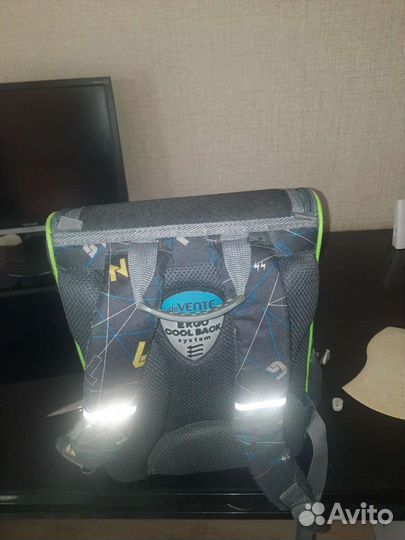 Школьный рюкзак