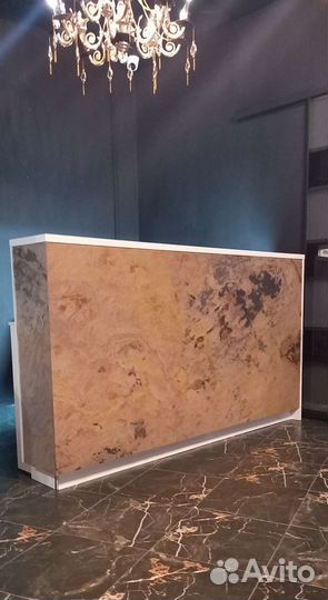 Стойка ресепшн под камень оникс с подсветкой