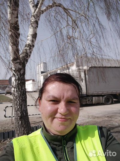 Уборщица, помощник повара