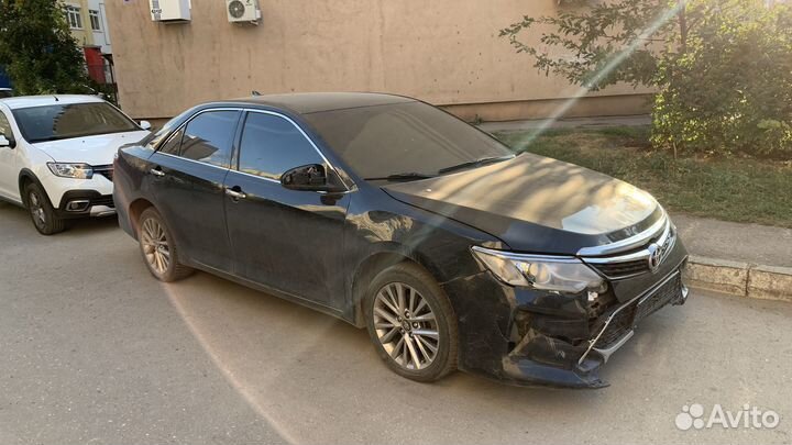 Toyota Camry 2.5 AT, 2016, битый, 215 000 км