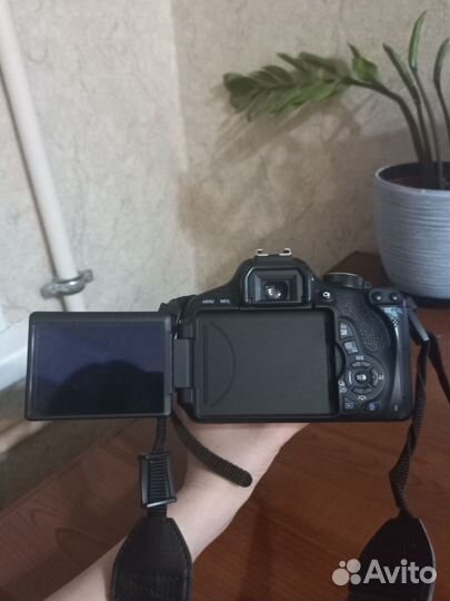 Фотоаппарат Canon EOS 600D