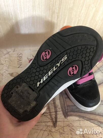 Кроссовки на роликах heelys 31 р