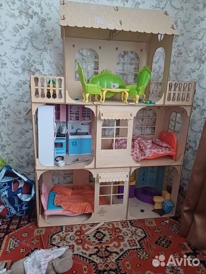 Домик кукольный