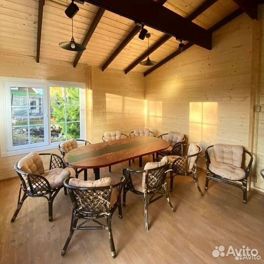 Письменный стол 'Parental Effort'