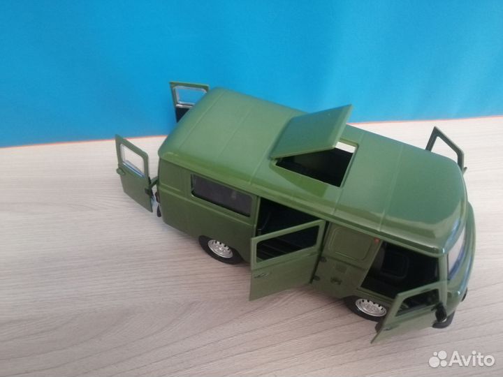 Металлическая машинка УАЗ буханка серая зеленая