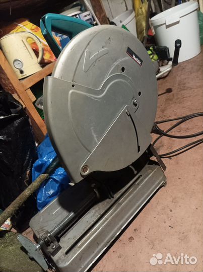 Торцовочная пила по металлу makita