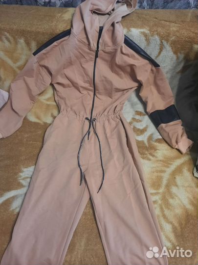 Комбинезон женский