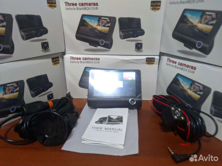 Видеорегистратор 1080pWDR 3в1 запись сразу 3 камер