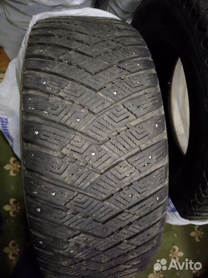 Goodyear UltraGrip 265/60 R18 114T