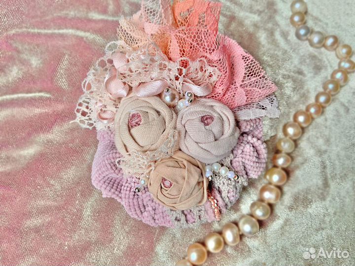 Брошь из бисера