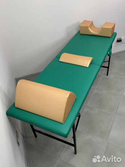 Массажный стол