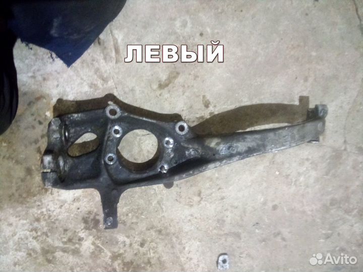 Кулак поворотный Левый Правый audi A6 C7