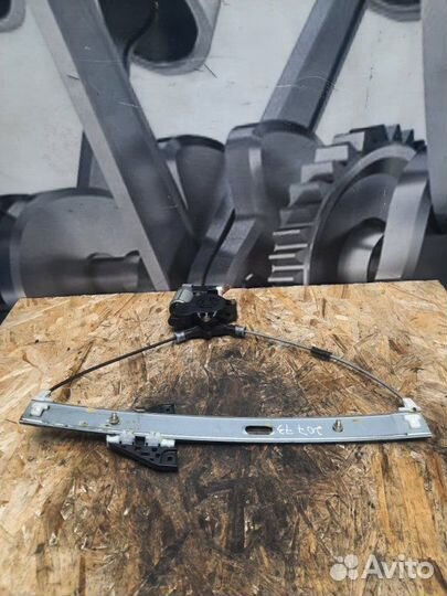 Стеклоподъемник электрический передний правый