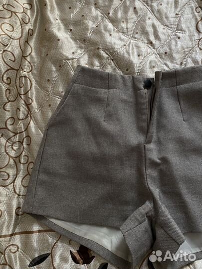 Шорты женские