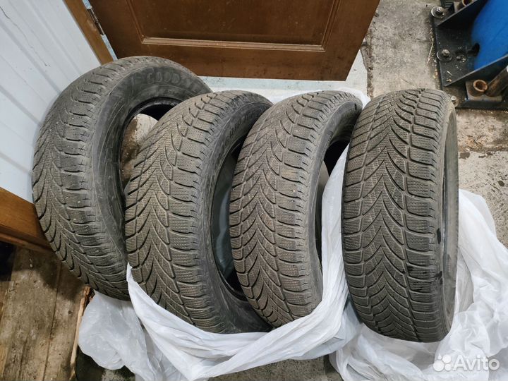 Goodyear UltraGrip 2 195/65 R15 88