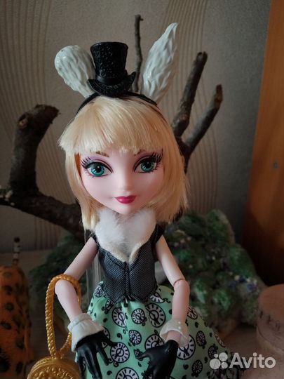 Ever After High Банни Бланк базовая