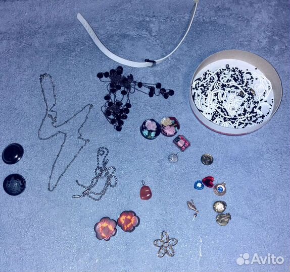 Контейнер для хранения гигиенических предметов