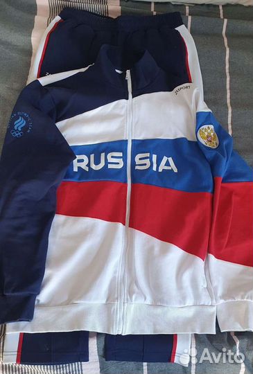 Костюм парадный