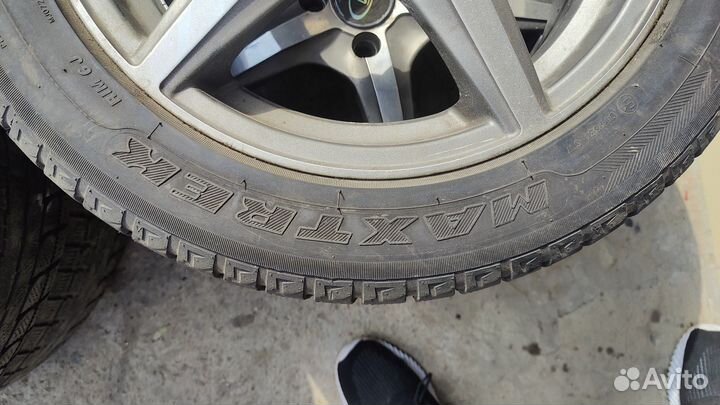 Maxtrek Trek M7 195/55 R15