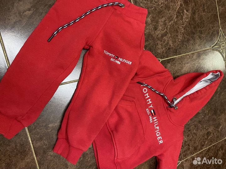 Tommy hilfiger костюм 80-86 теплый