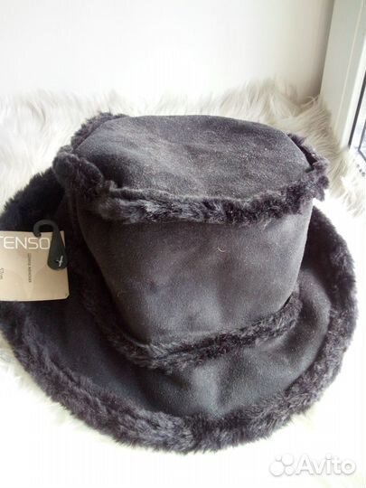 Модная женская шапка шляпа