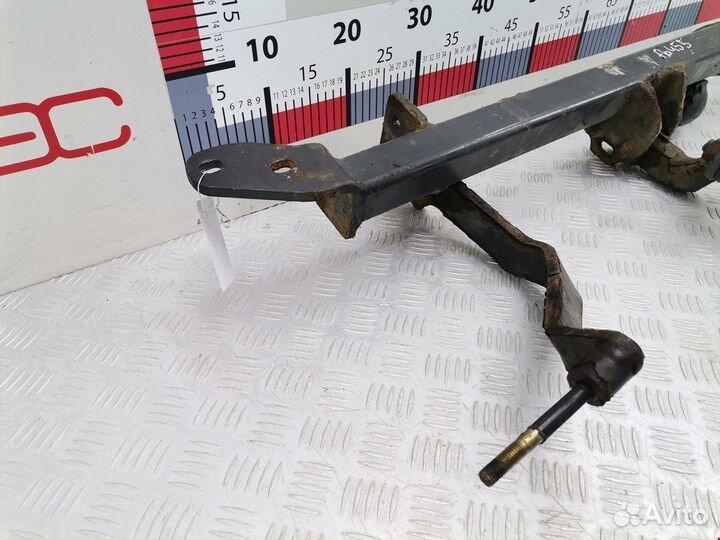 Фаркоп (прицепное устройство) для Renault Scenic 1