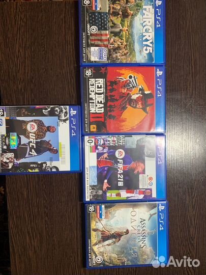 Продам PS 4 Slim 500gb + Игры 2 джостика